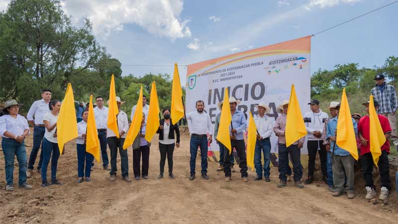 Edil de Atzitzihuacán inicia obras en la localidad de San Pedro Ixhuatepec