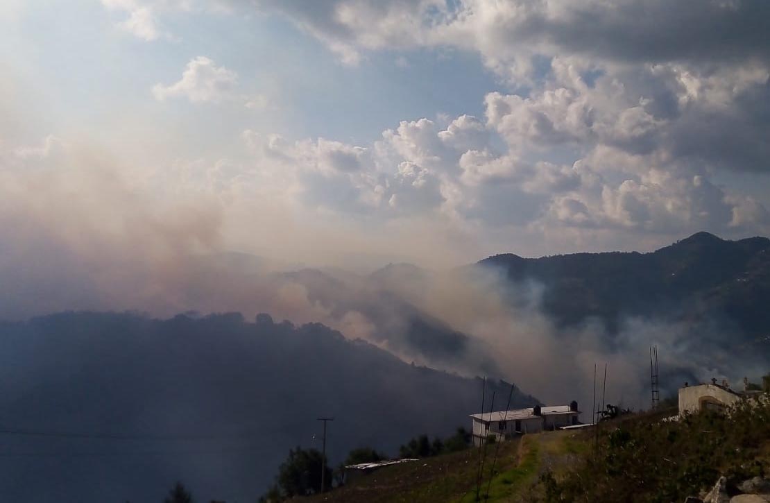 Por recrudecimiento de incendios forestales evacuarán tres comunidades de Zacatlán