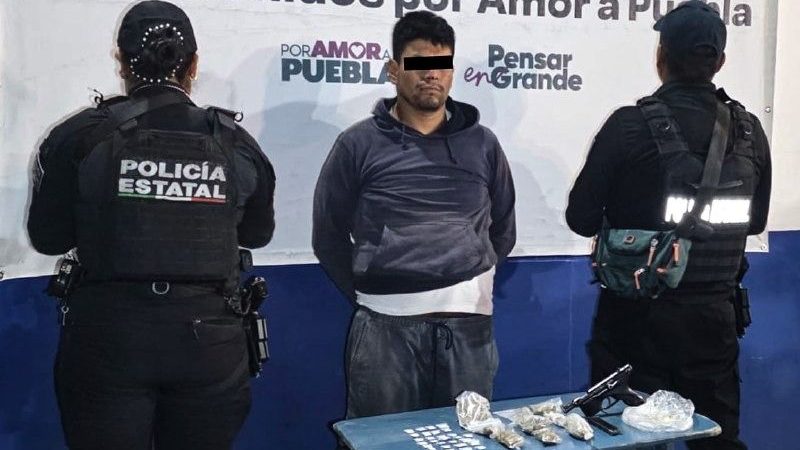 Policía Estatal detiene a hombre armado y en posesión de droga en Huaquechula